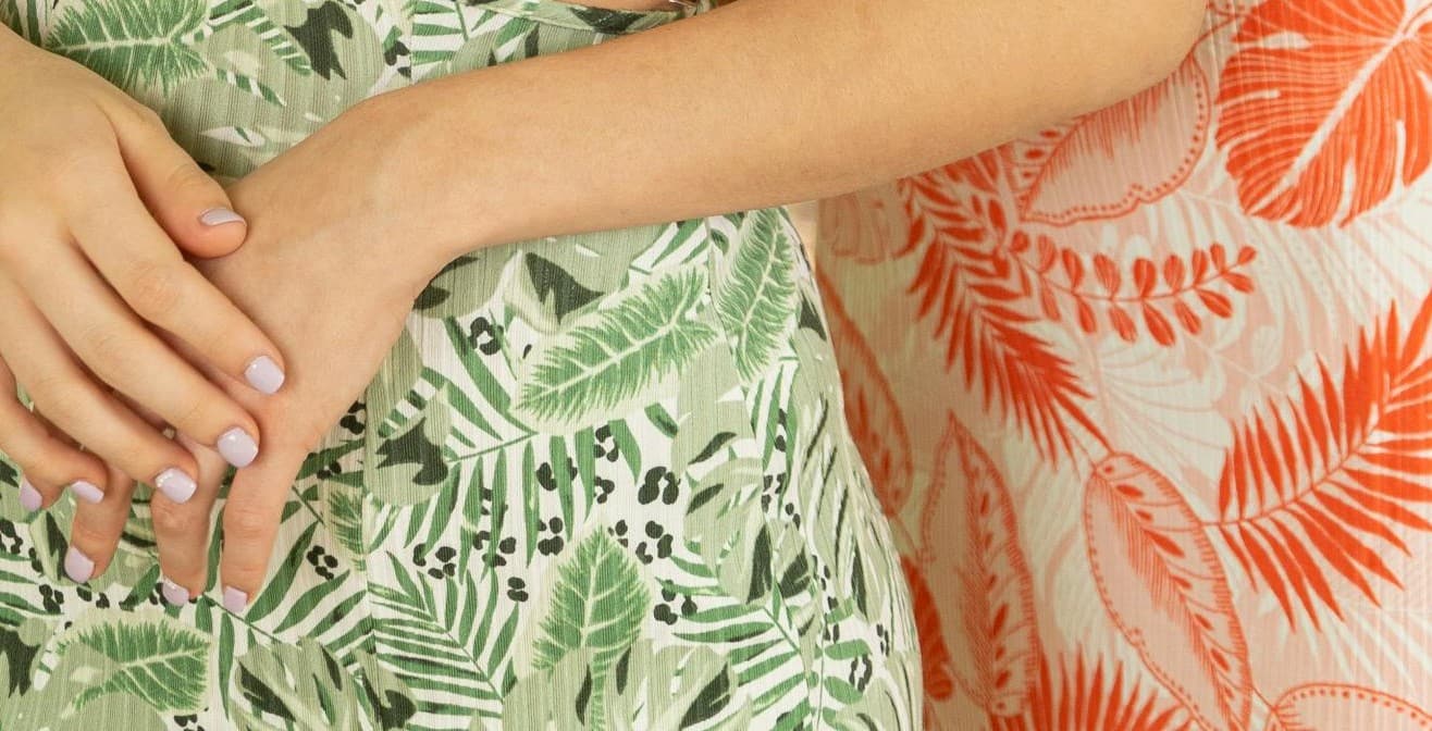 Jakie są najmodniejsze wzory na sukienkach w tym sezonie?